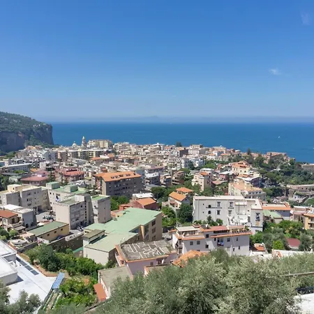 Ariel - Italian Escape Vico Equense