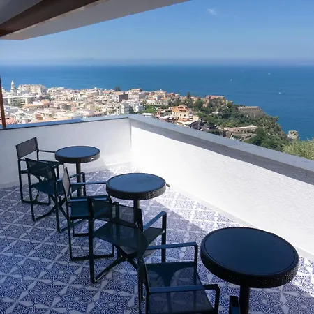 Apartment In Ariel Vico Equense
